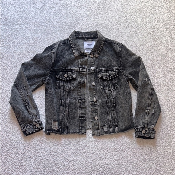 Vervet Jackets & Blazers - VENET Distressed Dark Gray Denim Jacket